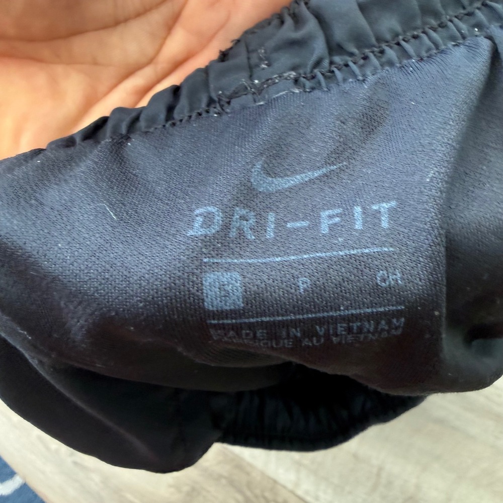 Nike Dri-FIT Womens Space Dye Running Shorts Gray Black Mesh Small 0951 - Picture 5 of 6